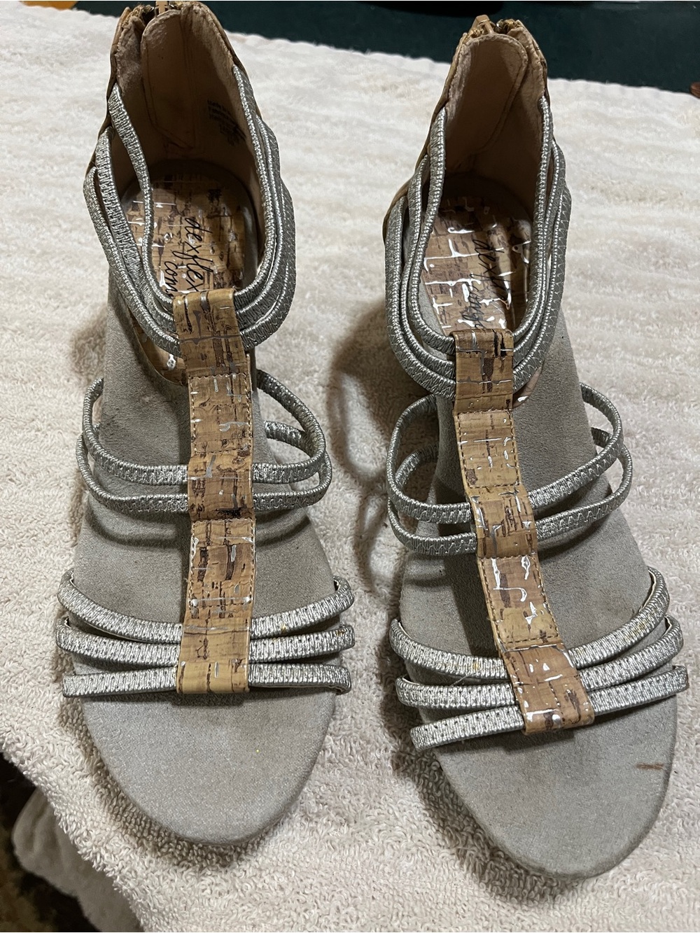 dexflex comfort Silver and Cork T-Strap Gladiator Sandals 6
